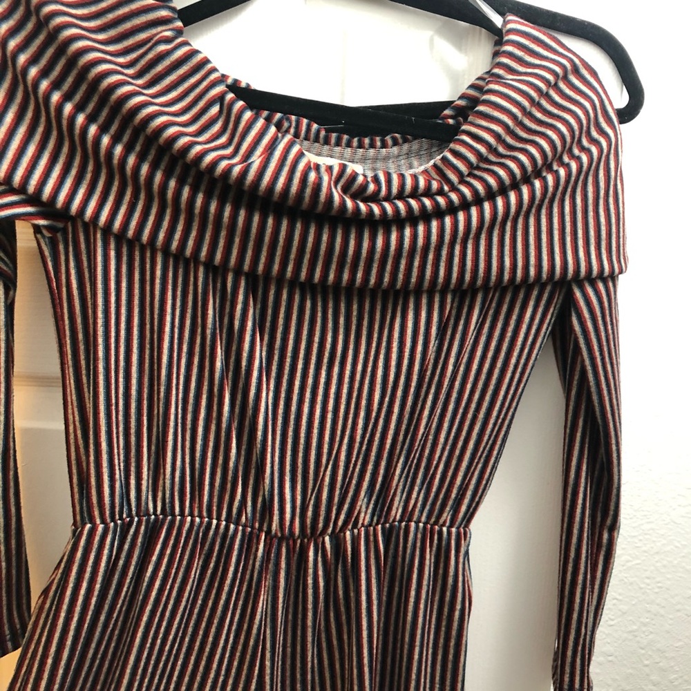 Off the shoulder and long pant jumper suit size S